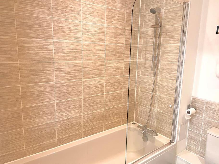 Prime Suite 2 Bedroom Apartment With Rooftop Terrace Manchester Exterior photo