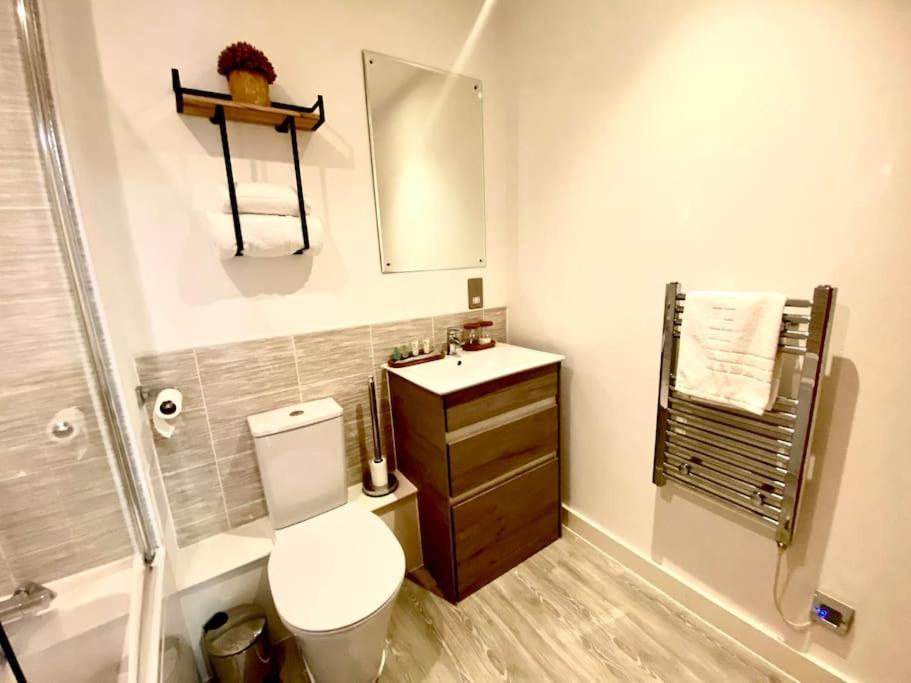 Prime Suite 2 Bedroom Apartment With Rooftop Terrace Manchester Exterior photo